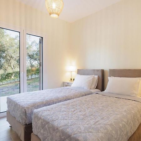 Villa Breeze&Villa Coco by Konnect, Avlaki Beach Kassiopi Buitenkant foto